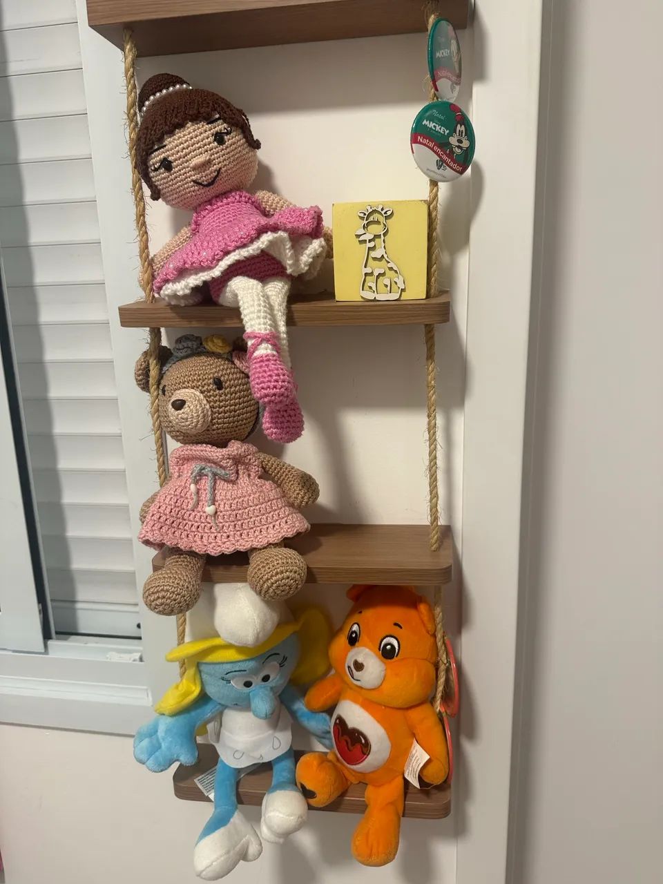 Armário baú + decoração de parede em mdf - Foto 5