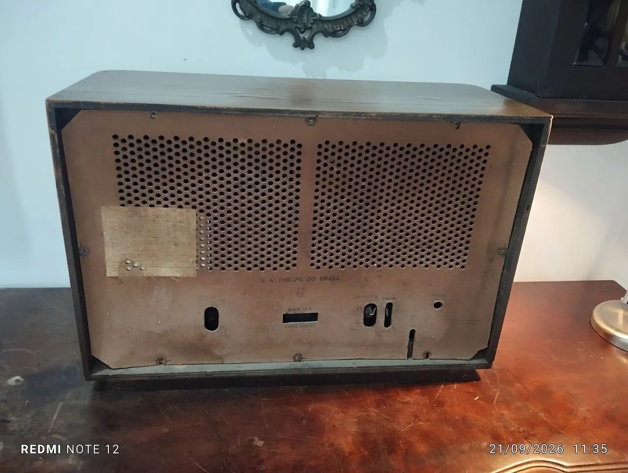 Rádio Philips antiga valvulado com olho mágico - Foto 4