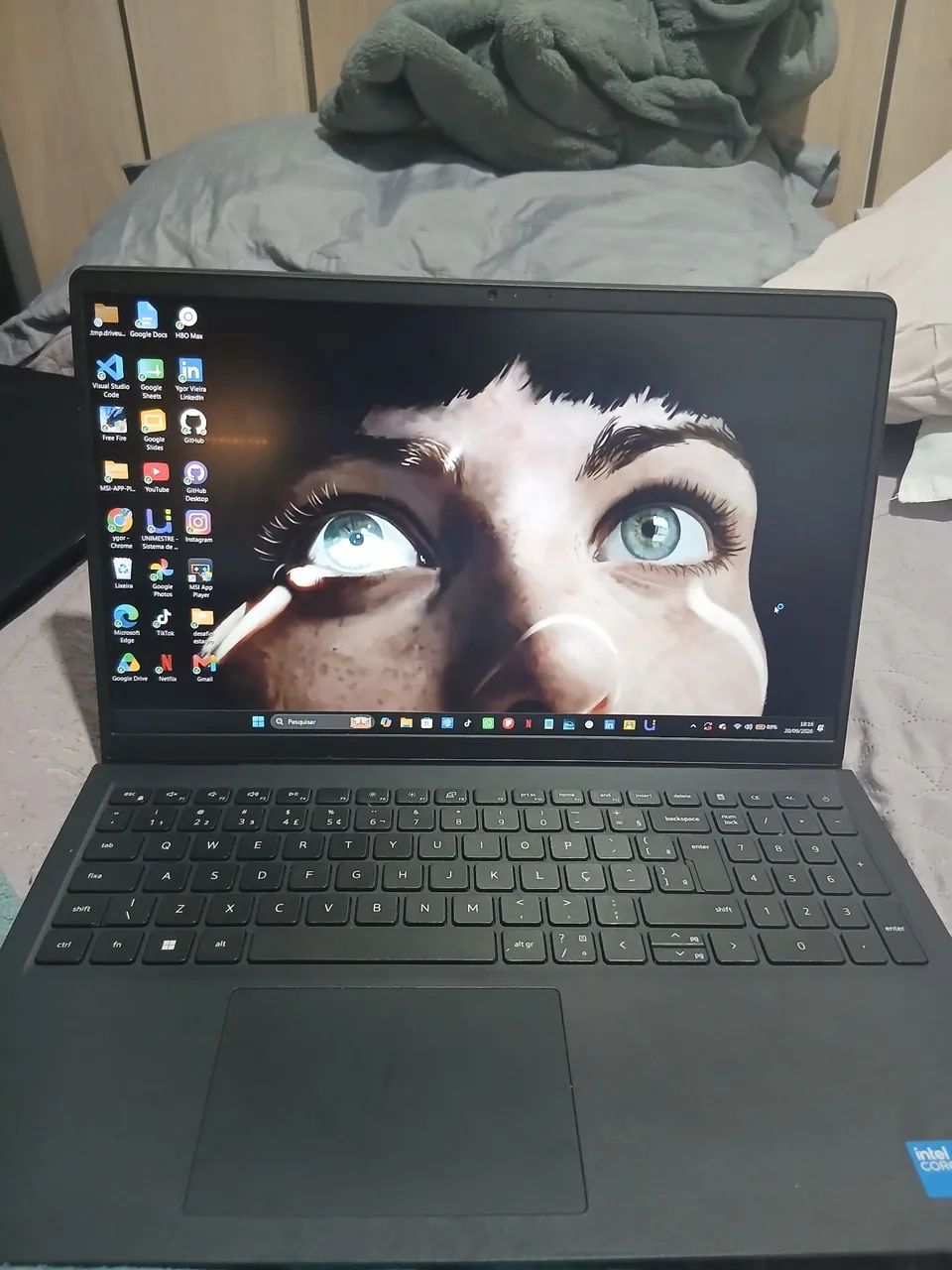 Notebook Dell Inspiron 15.6" Full HD Intel Core 3-100U 8GB 512GB SSD Windows Preto Carbon
