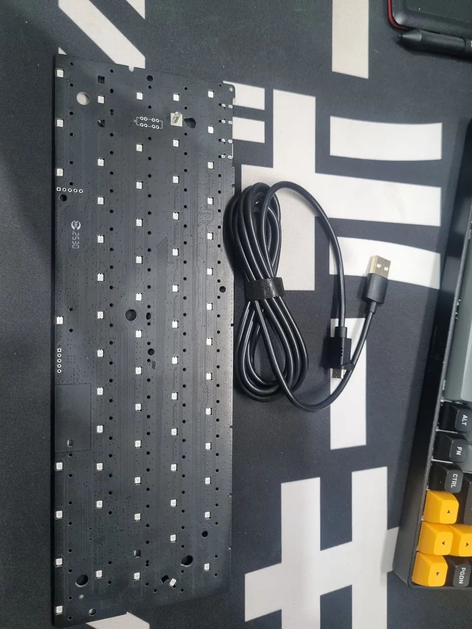 Placa de teclado magnético fundo pro argb - Foto 3