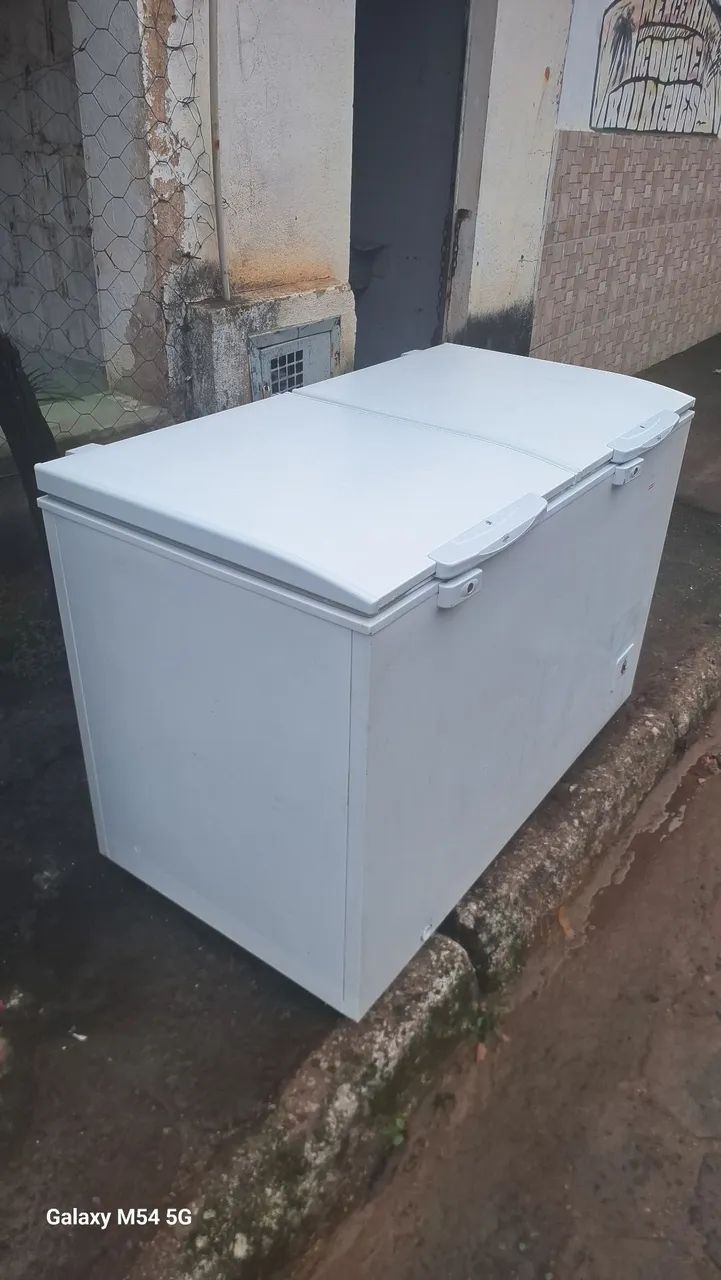 Vendo freezer eletrolux 
