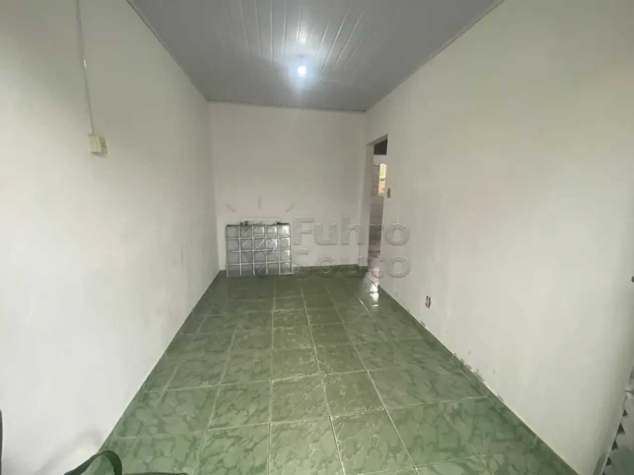 Casa a venda de 2 dormitórios no Fragata.