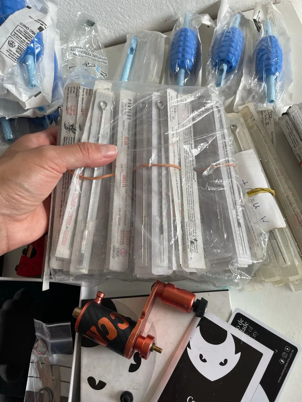 Kit iniciante TATUAGEM com máquina   - Foto 4