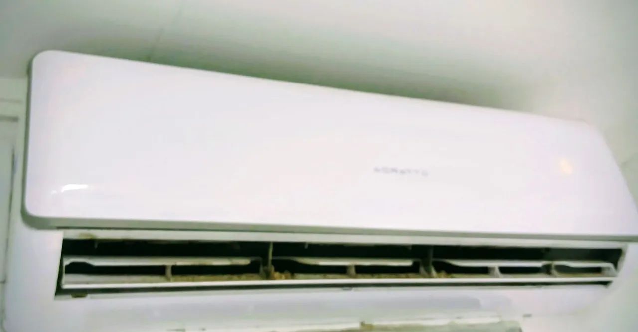 Ar-condicionado Split Agratto 24.000 BTUs - Funcionando Perfeitamente