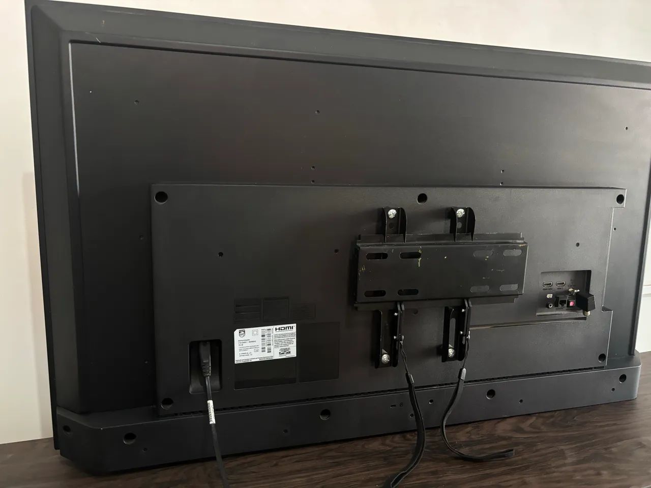 Smart TV 43 polegadas com suporte de parade - Foto 3