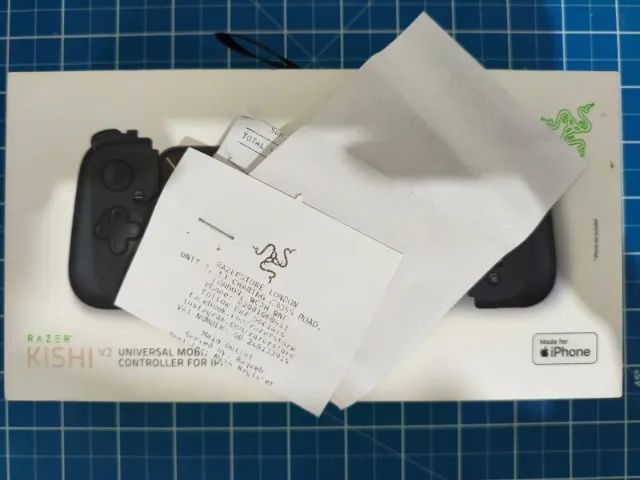 Gamepad Celular Razer Kishi V2 (Iphone) - Foto 4