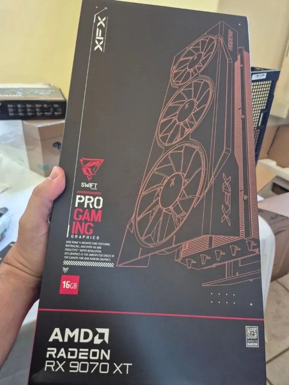 RX 9070 XT 16GB XFX SWIFT GAMING EDITION - Pouco Usada - Foto 2