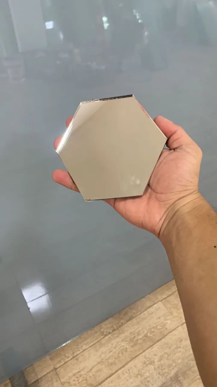 Espelho Hexagonal Decorativo  - Foto 4