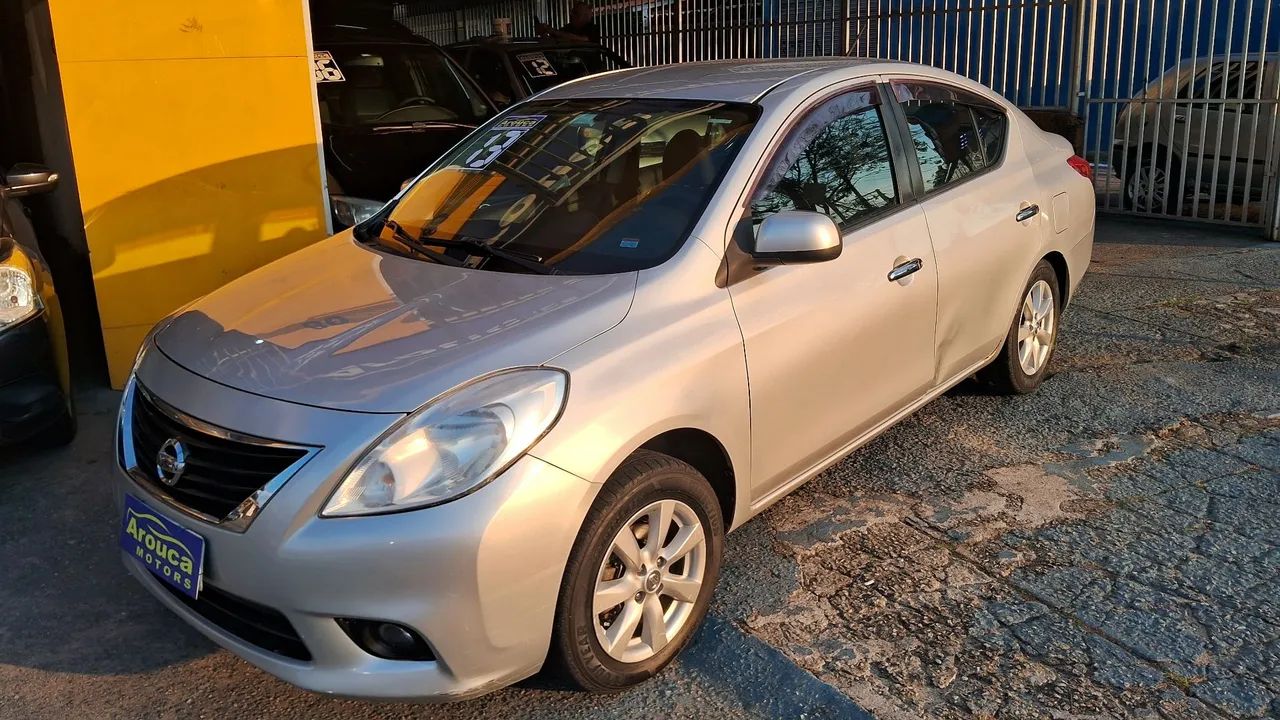 Nissan Versa 1.6 16V FLEX SL 4P MANUAL 2013