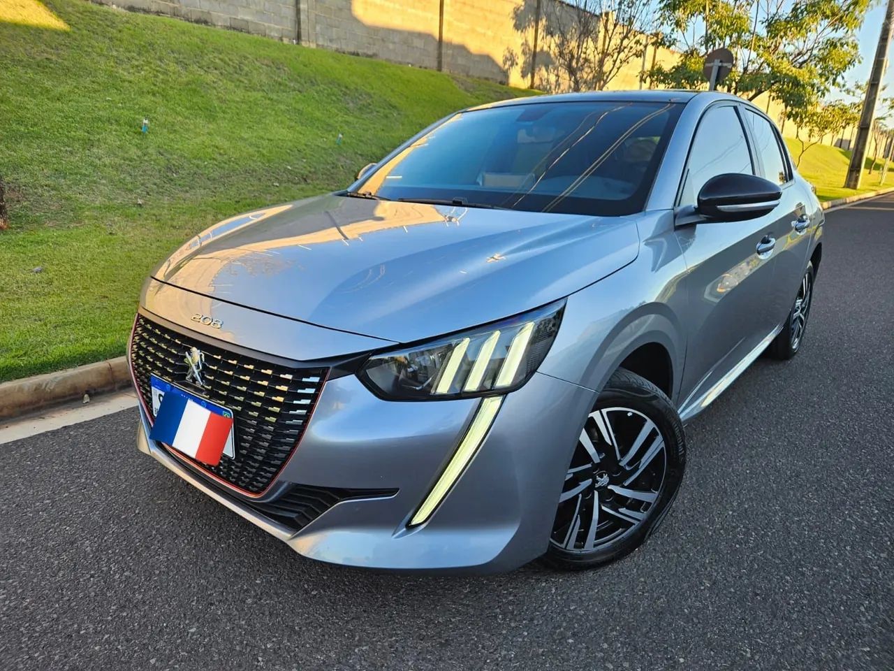Peugeot 208 208 Roadtrip 1.6 Flex 16V 5p Aut. 2023