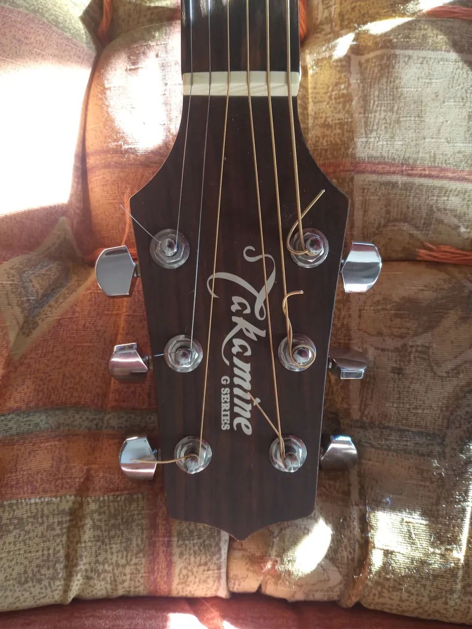 Violão takamine aço g series eg320c ns tagima dallas nylon - Foto 2