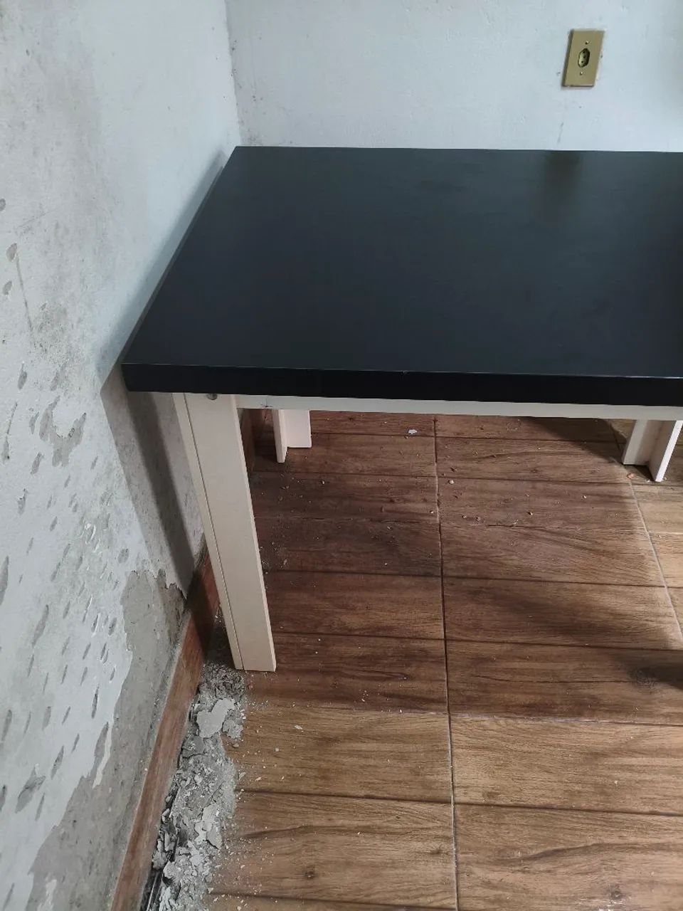 Mesa de 4 lugares sem cadeira  - Foto 3
