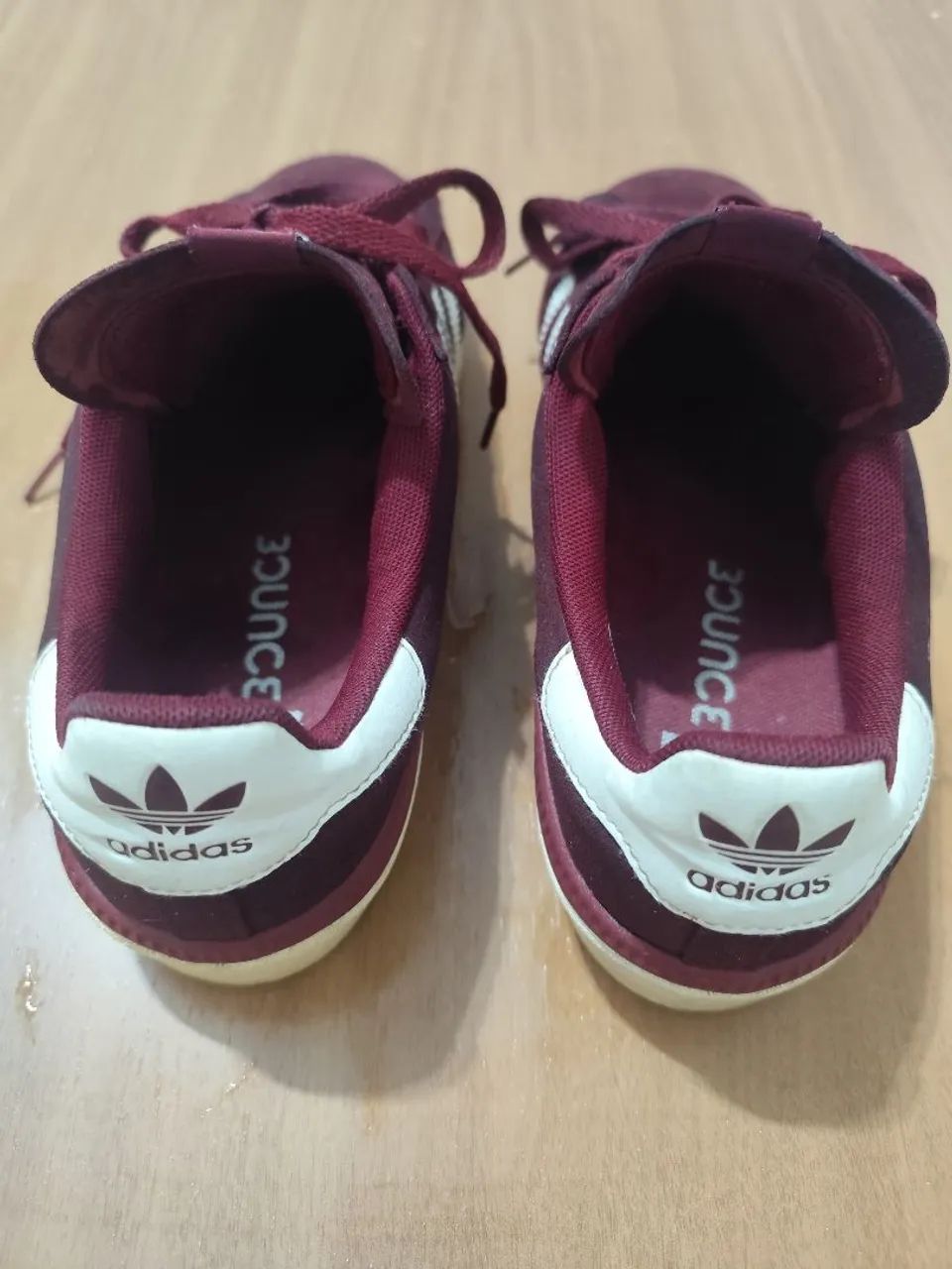 Tênis Adidas tecnologia bounce  - Foto 4