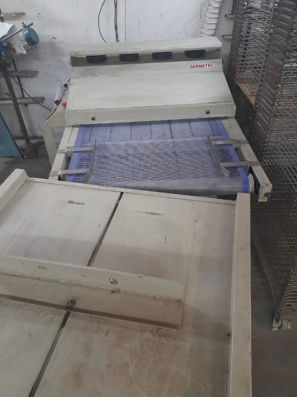 Curadora UV - GERMETEC