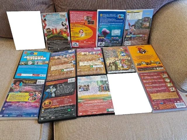 13 DVDs infantis originais em ótimo estado - Foto 2