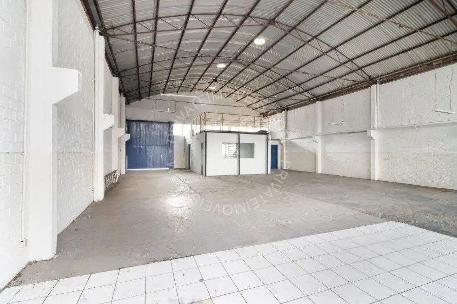 Pavilhão para comprar com 330m² no bairro Petrópolis - Foto 4