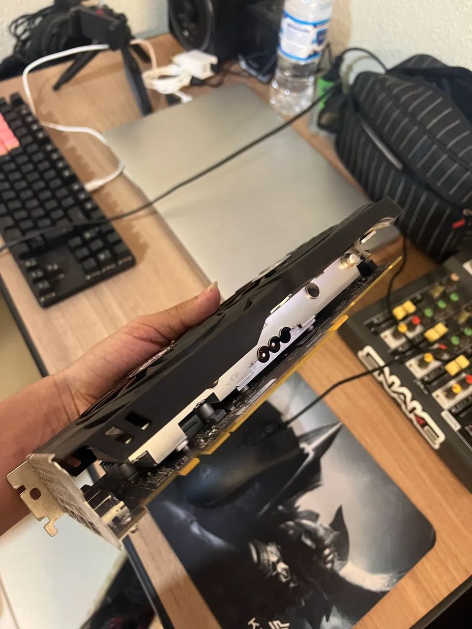 Placa De Vídeo RX580 8gb SOYO - Foto 4