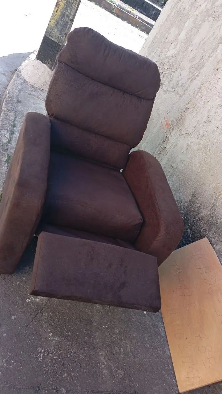 Vende se uma poltrona do papai super confortável  - Foto 3