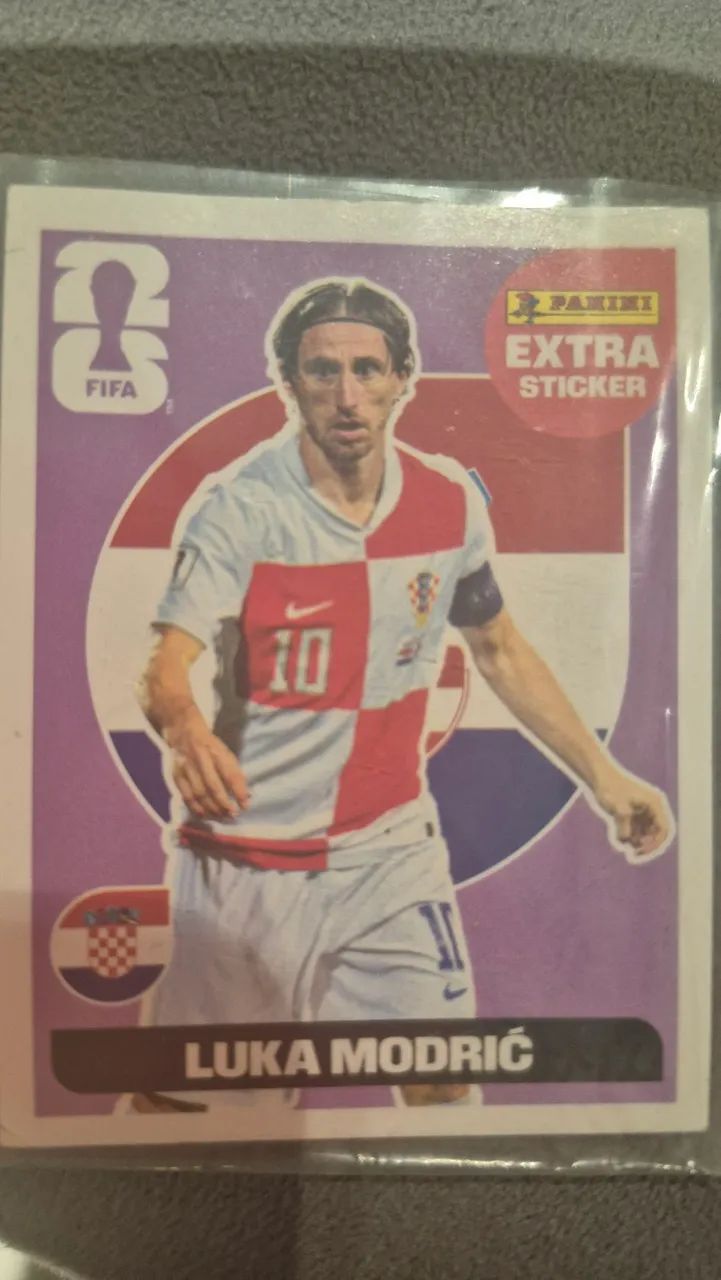 Figurinha da copa 2026, extra sticker, Luka Modri? regular lilás