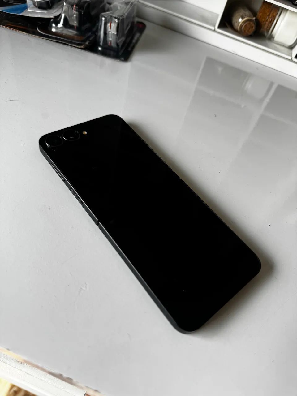 Galaxy Z Flip 7 FE  - Foto 3
