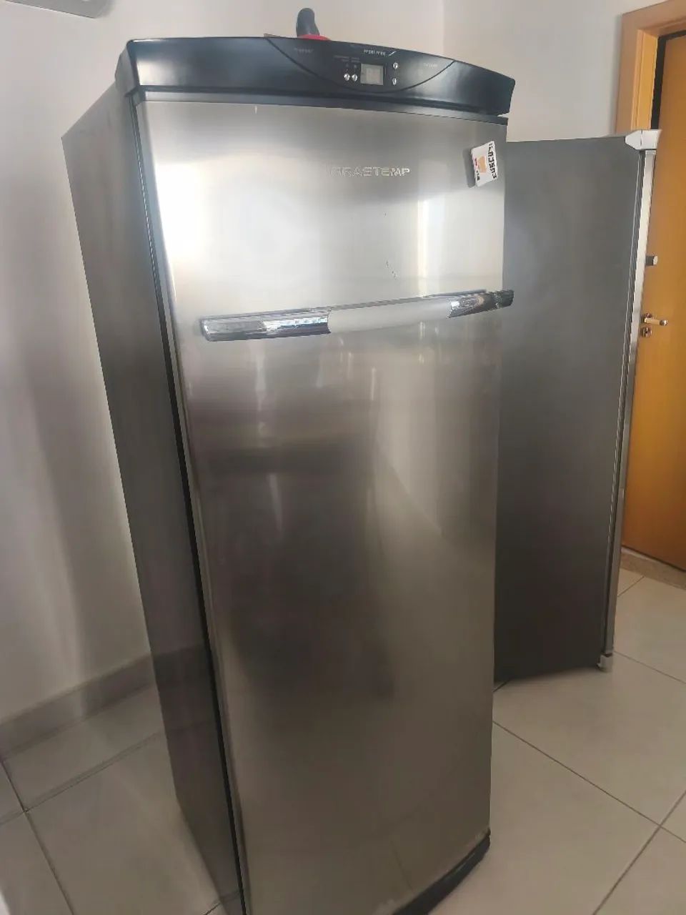 Freezer Brastemp elétrico 260 inox