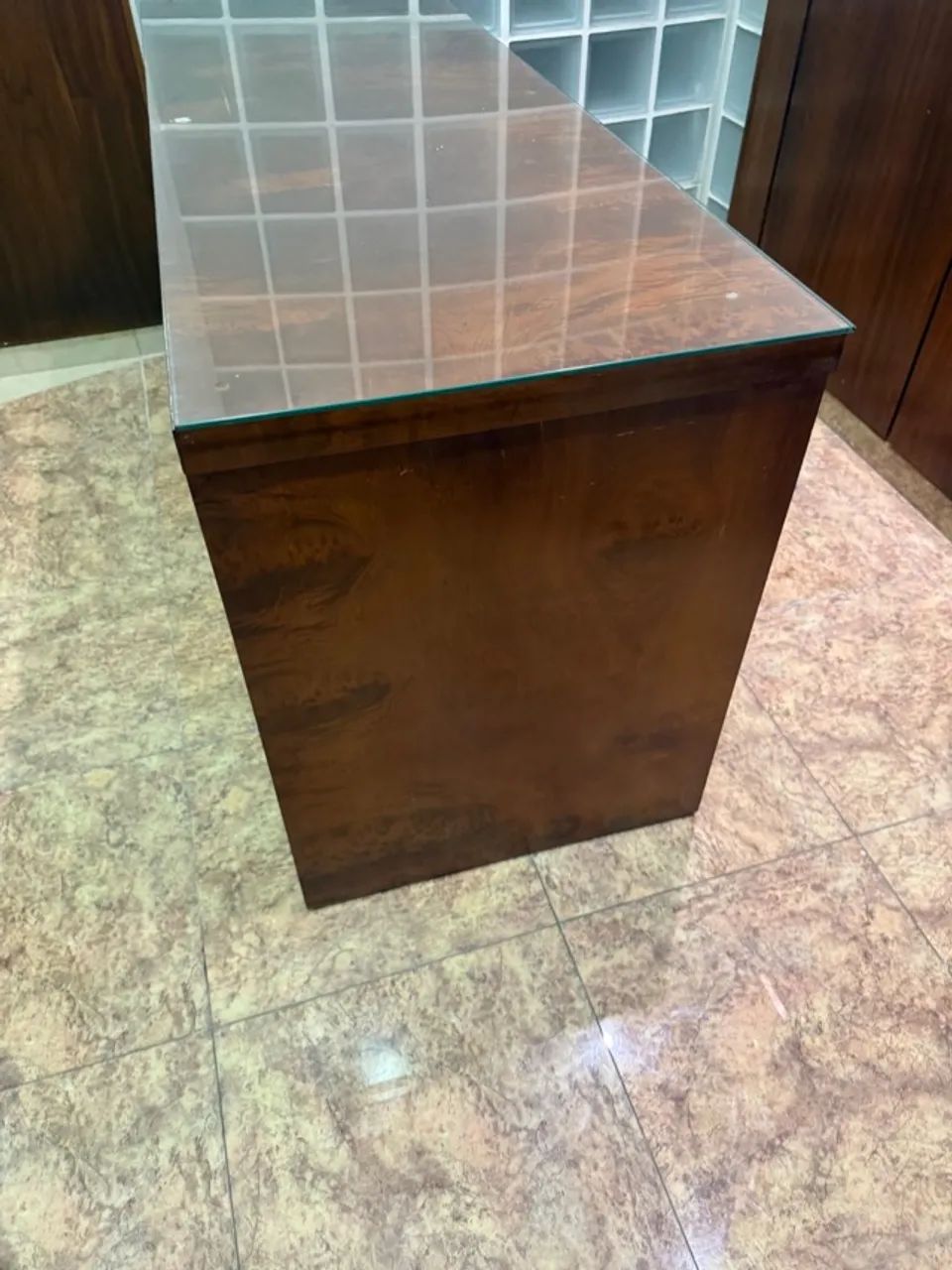 Mesa de escritório em madeira - Foto 2