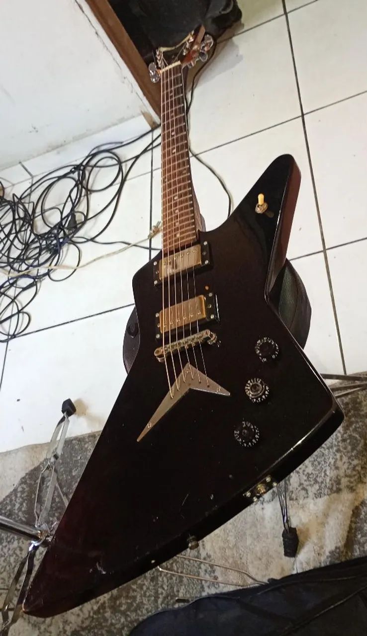 Guitarra Dean ZX Explorer - Foto 5