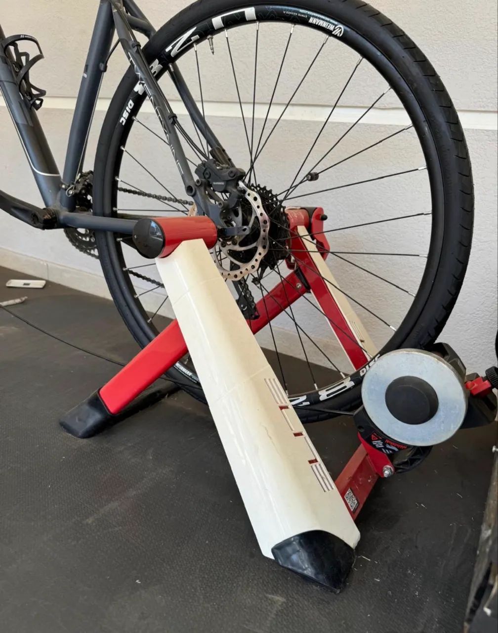 Rolo de Treino Bike Elite Novo Force com Regulagem Mtb Speed