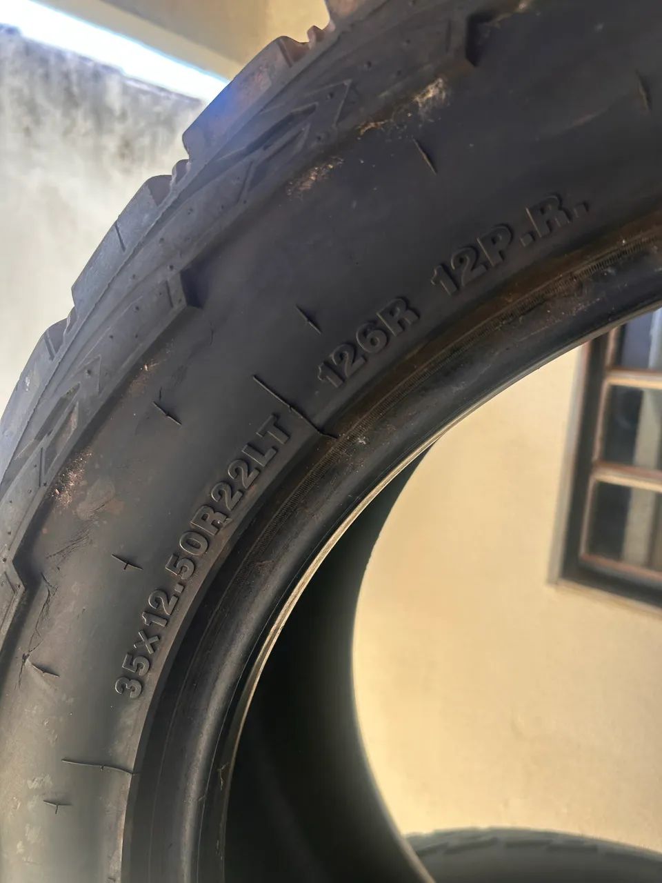 Pneu dodge  ram valor 1200 - Foto 2