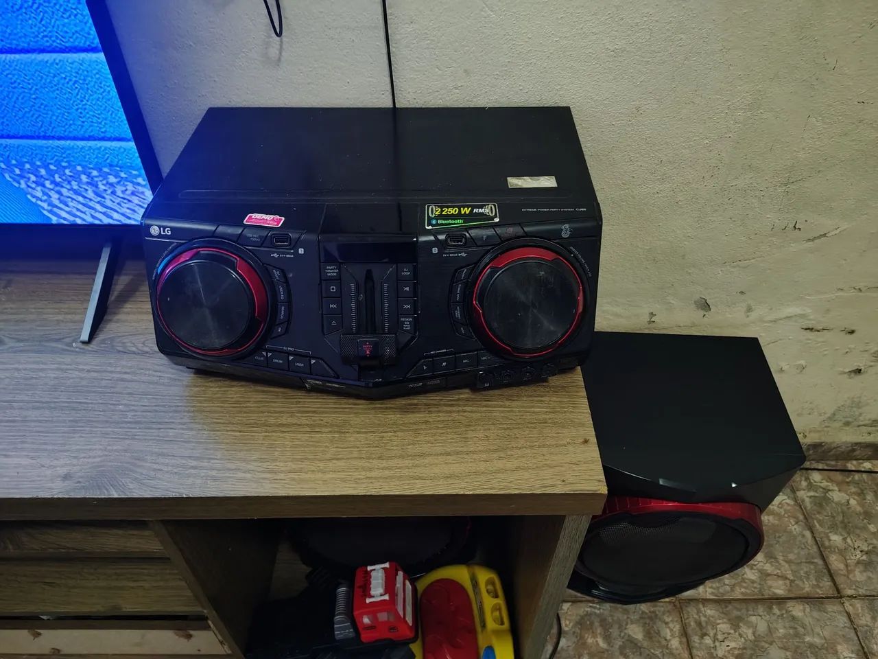 Aparelho Mini System LG Xboom CJ88 - Foto 2