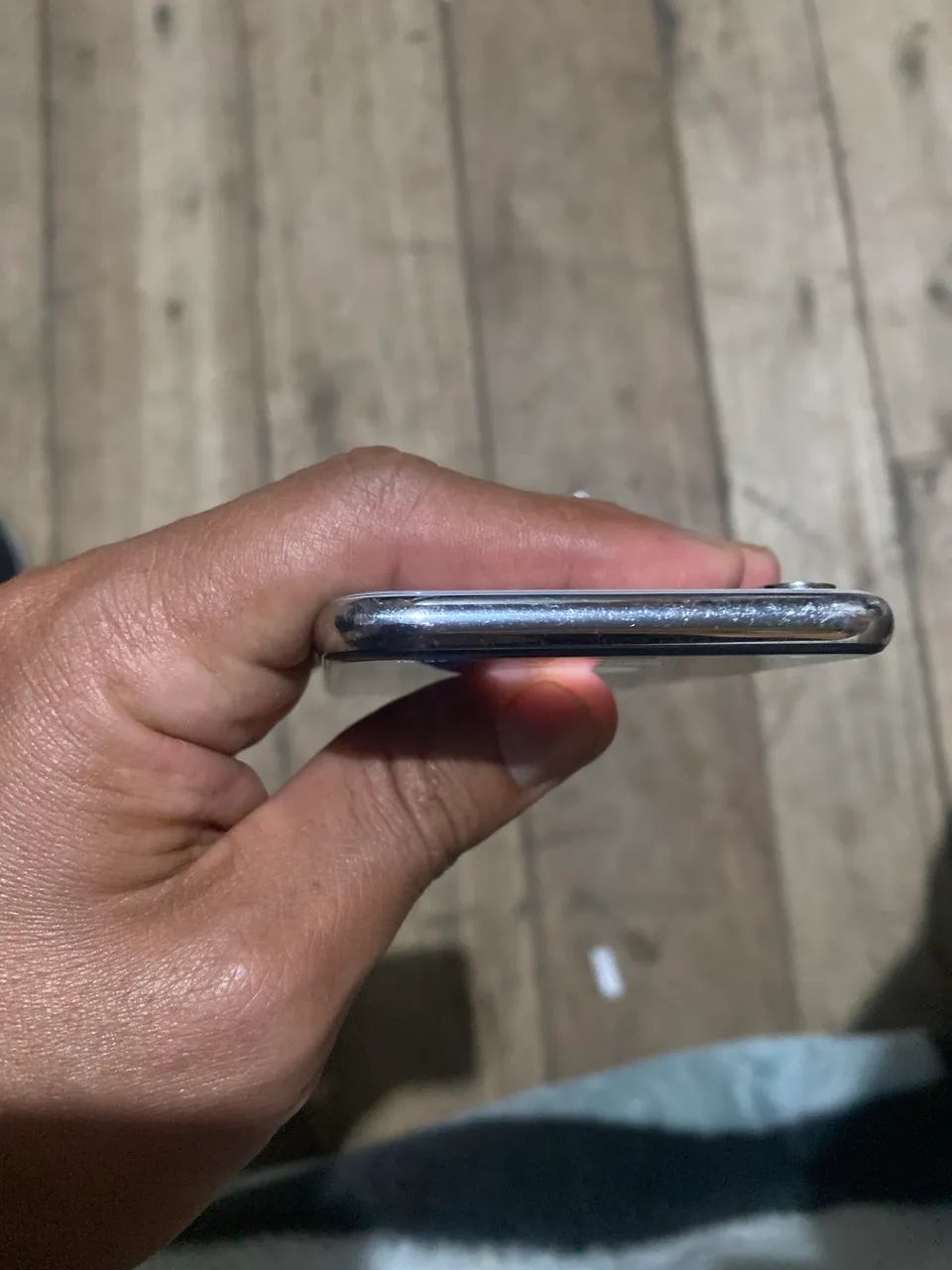 iPhone X  tem o vidro quebrado mais funciona tudo bom  - Foto 5