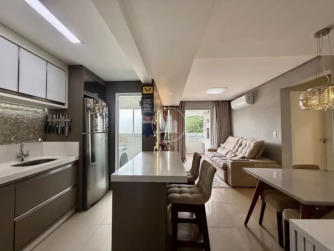 Apartamento de 2 dormitórios sendo 1 suíte no Abraão - Foto 2