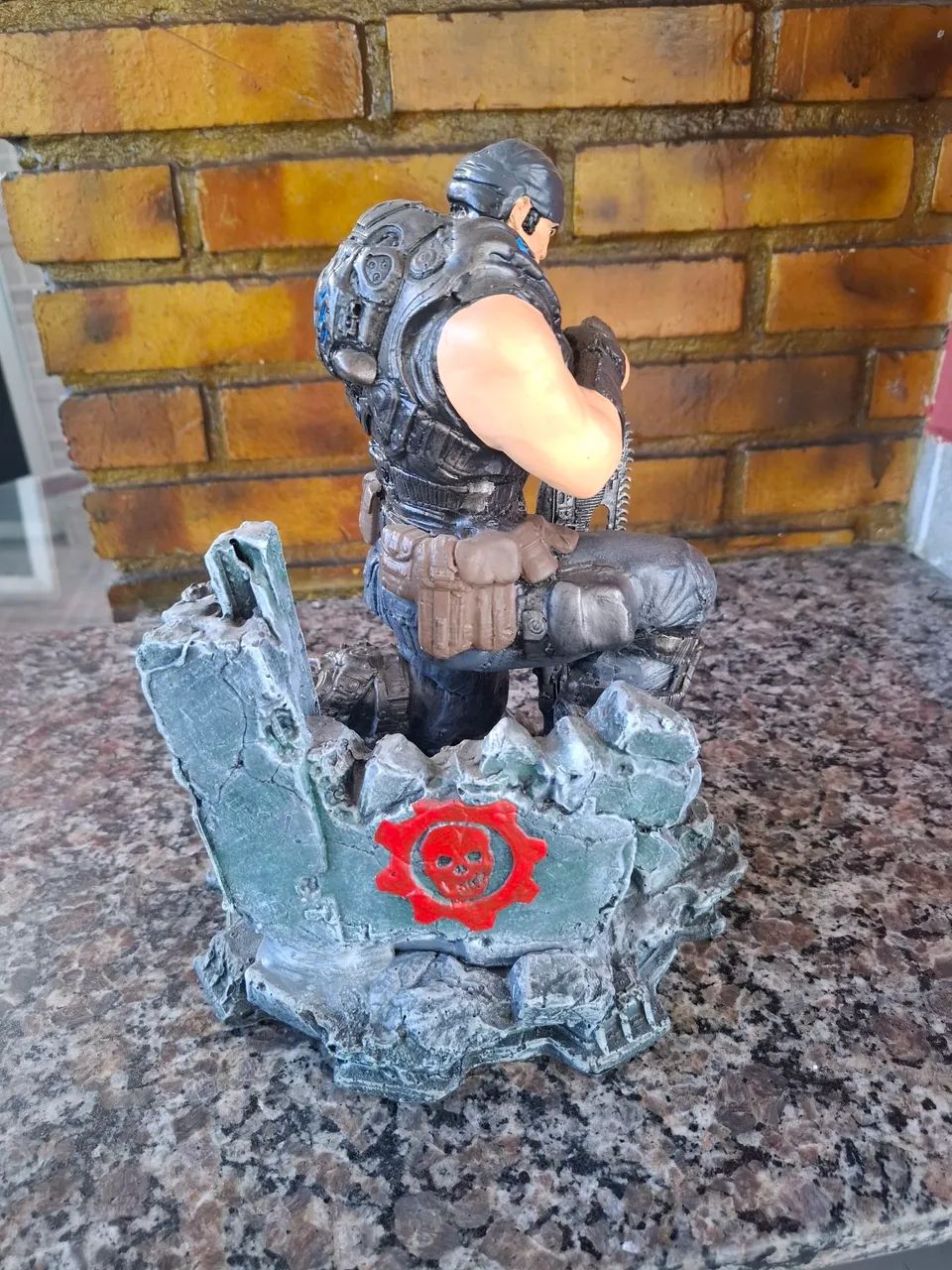 MARCUS FENIX - Colecionável em resina - Foto 4