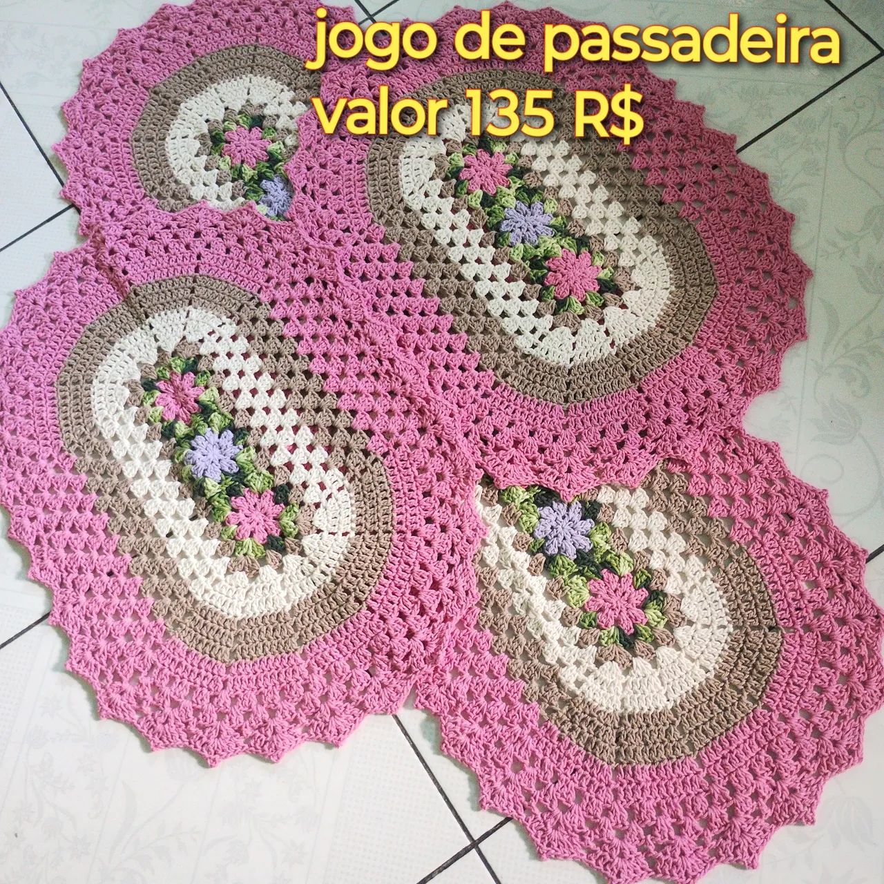 Caminho de mesa de crochê  - Foto 5
