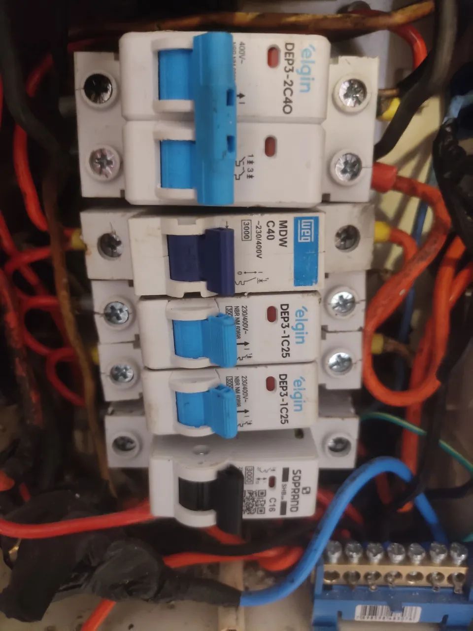 ELETRICISTA Curitiba e  Região  - Foto 2
