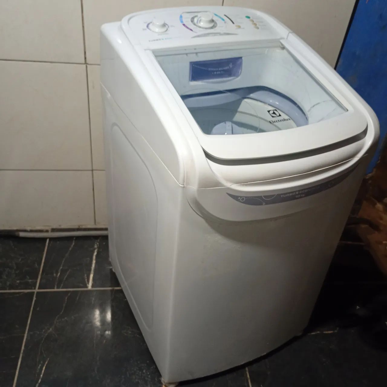 Máquina lava Electrolux 10k funciona bem  - Foto 2