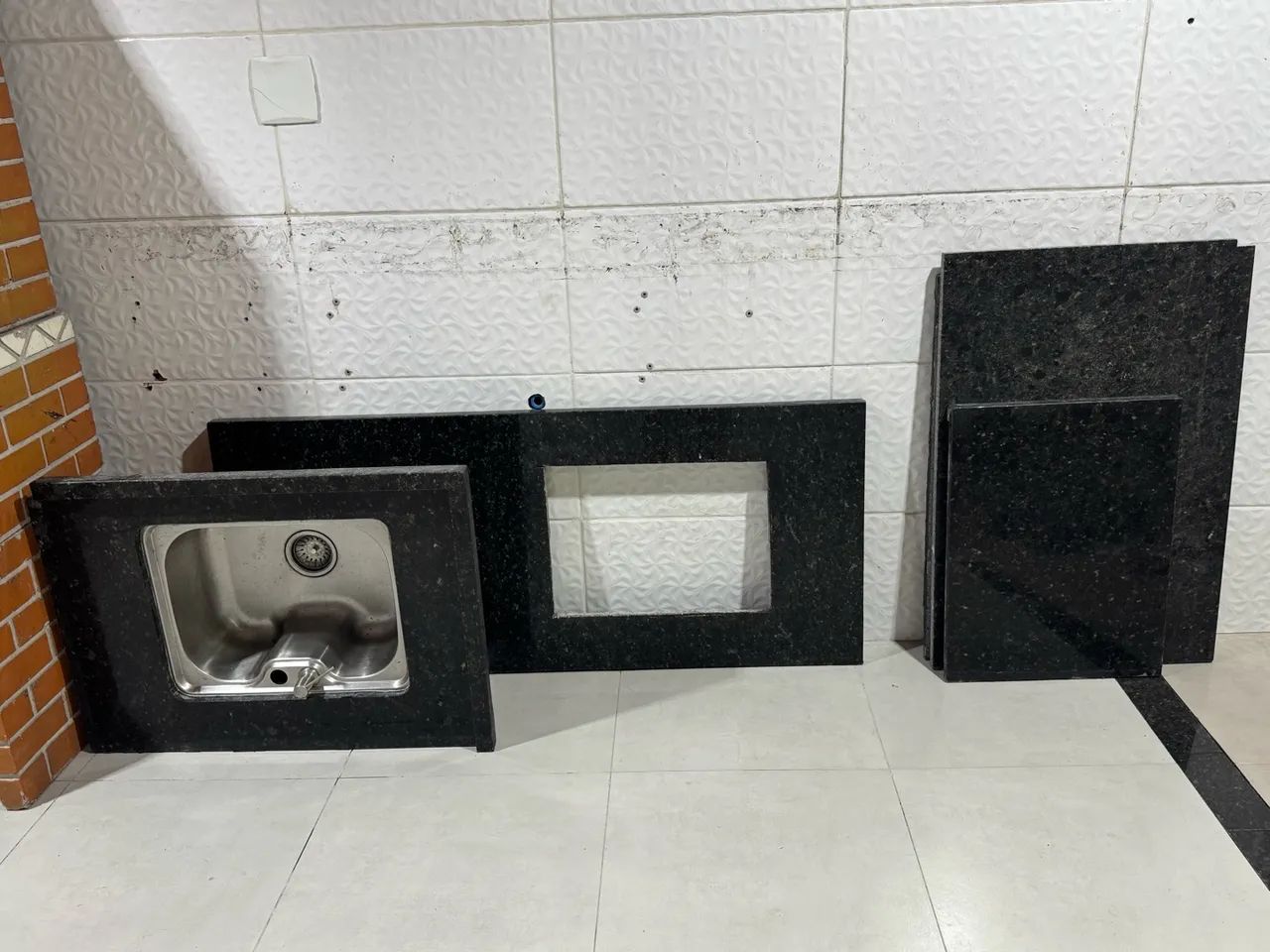 Bancada de mármore completa 2,20 x 0,60 