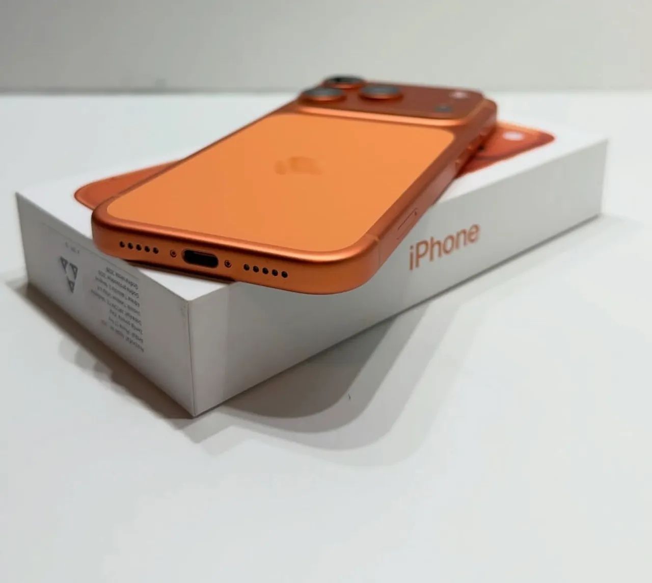 iPhone 17 PRO 256gb laranja Anápolis  - Foto 2