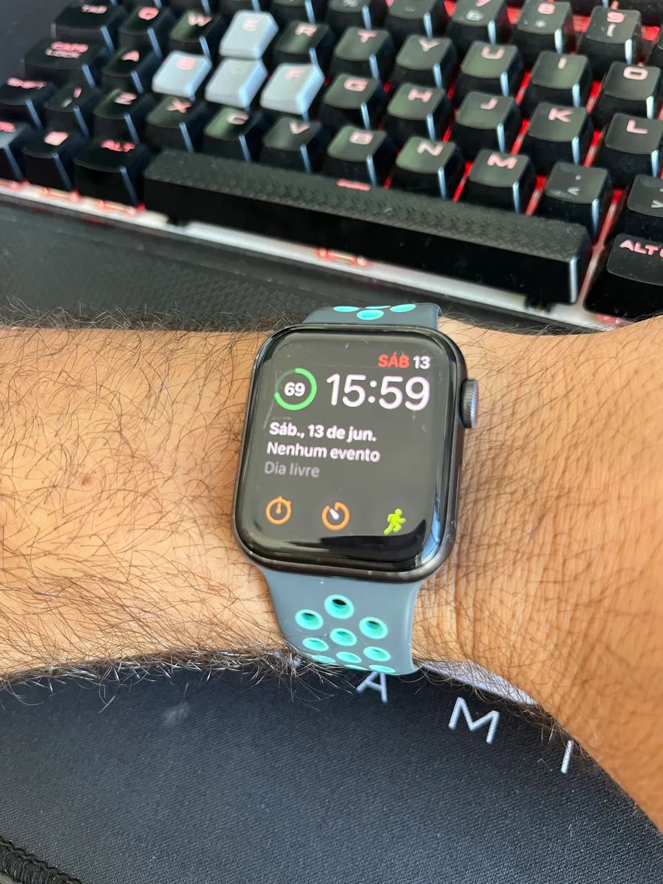 Apple watch SE 40mm GPS+LTE (com caixa)