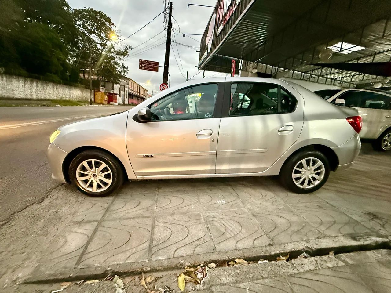 Renault Logan Expression Flex 1.0 12V 4P 2019 - Foto 4