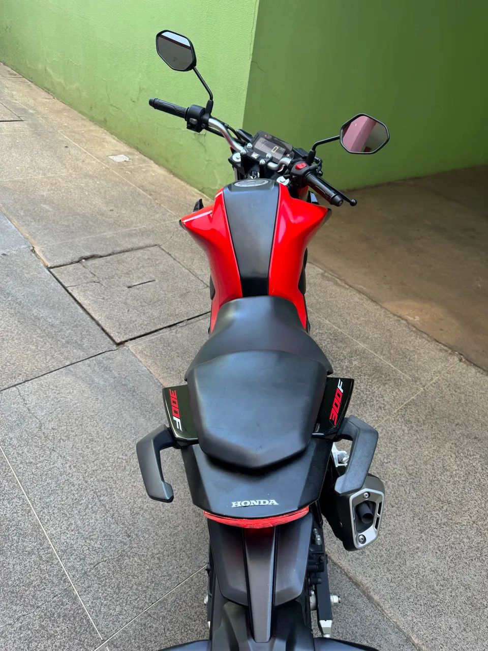 CB300F - Foto 3