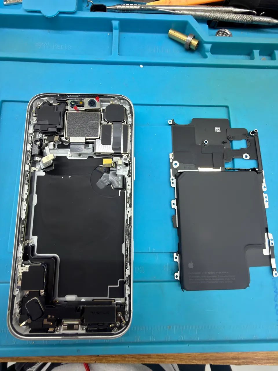 Carcaça do iPhone 17 pró max COMPLETA!