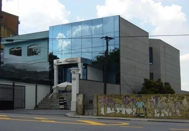PRÉDIO COMERCIAL NA VILA ROMANA - ZONA OESTE DE SÃO PAULO