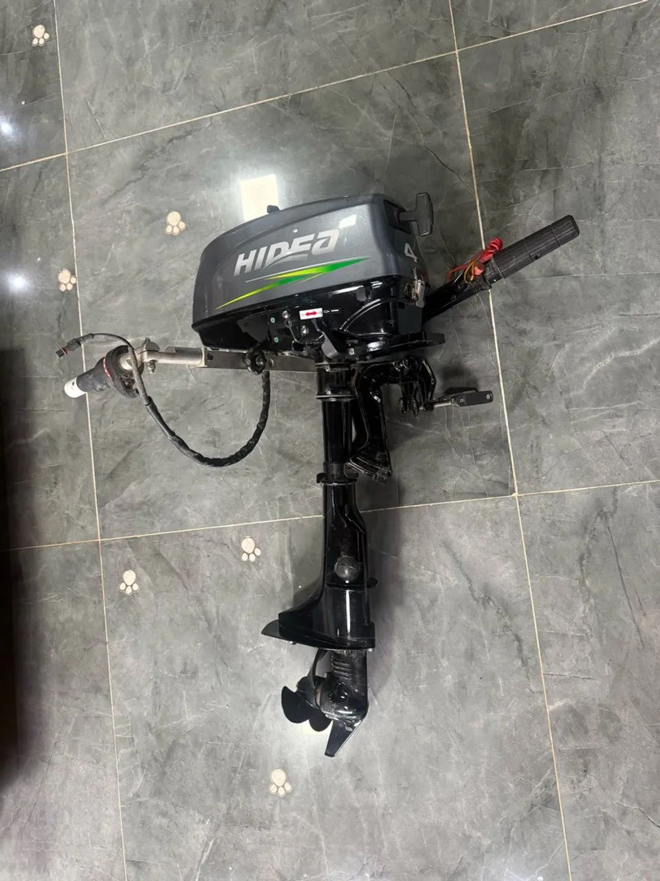 Motor de popa Hidea de 4 HP
