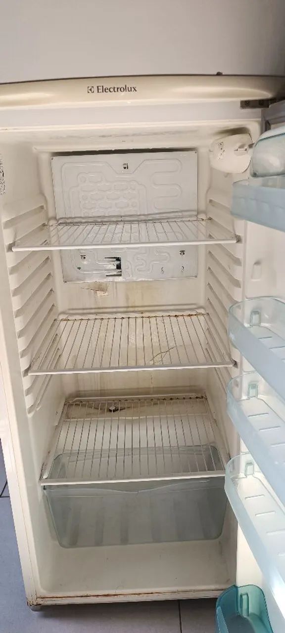 Geladeira Electrolux 110v usada - Foto 5