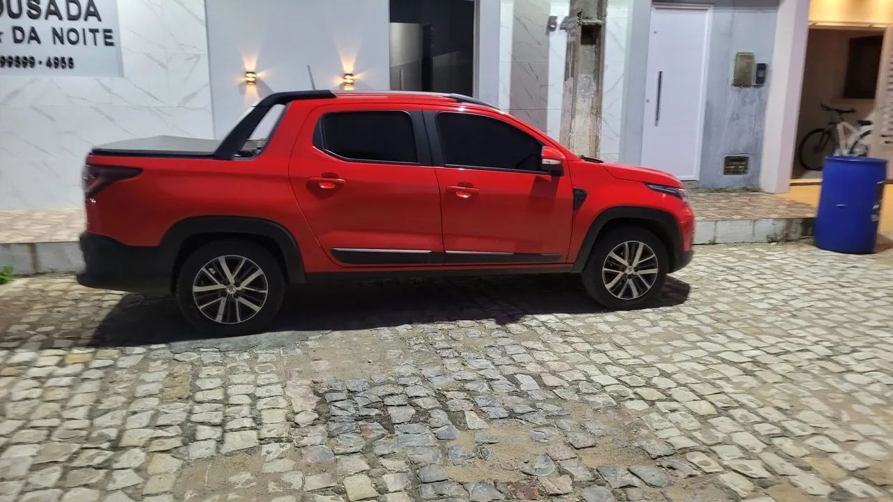 Fiat Strada Volcano 1.3 Flex 8V CD Aut. 2023 - Foto 4