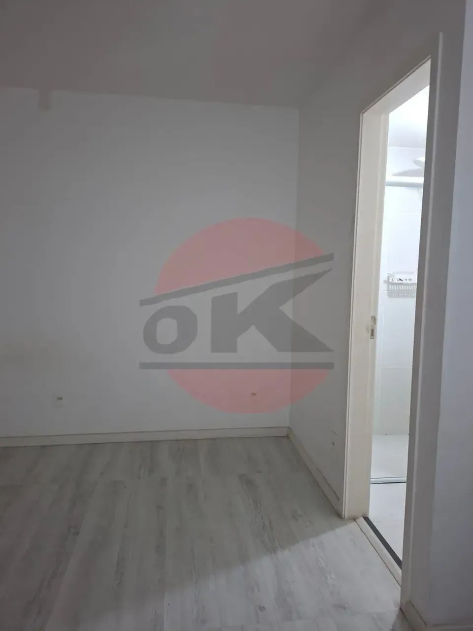 Bom studio a apenas 4 quadras da estação de metrô Liberdade - Foto 4
