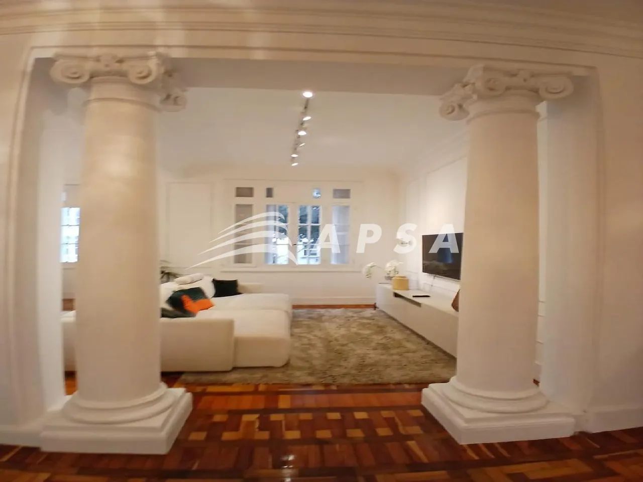 NA CHARMOSA RUA RONALD DE CARVALHO, NO CORAÇÃO DE COPACABANA, ESTE APARTAMENTO DE 150M² RE - Foto 8