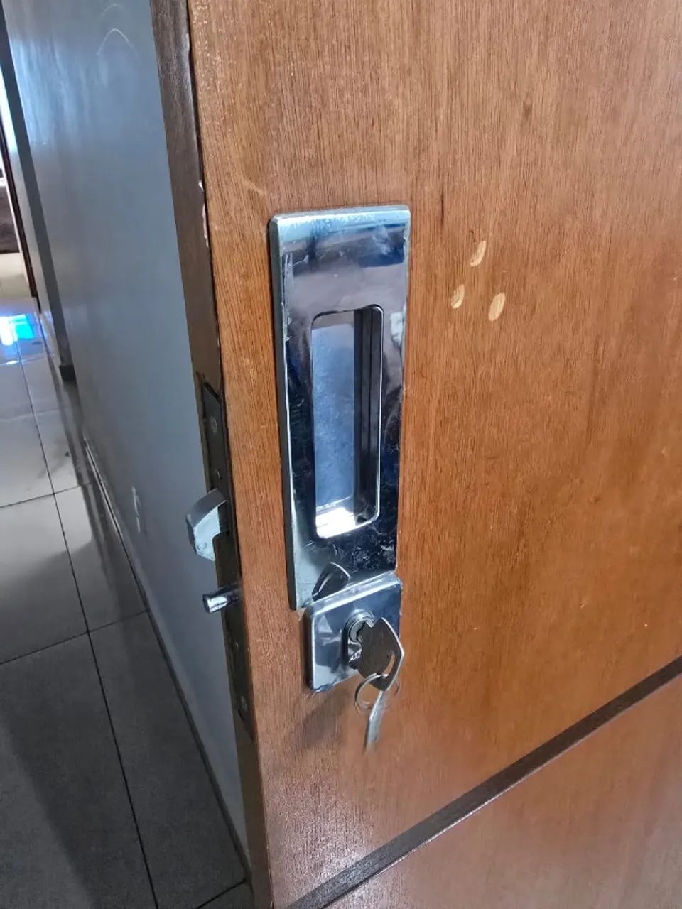 Porta de correr R$ 215,00 - Foto 3