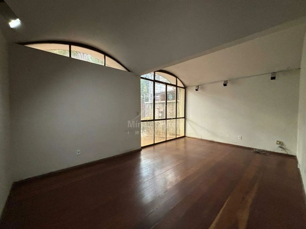Aluguel Casa Comercial no Sion - Foto 2
